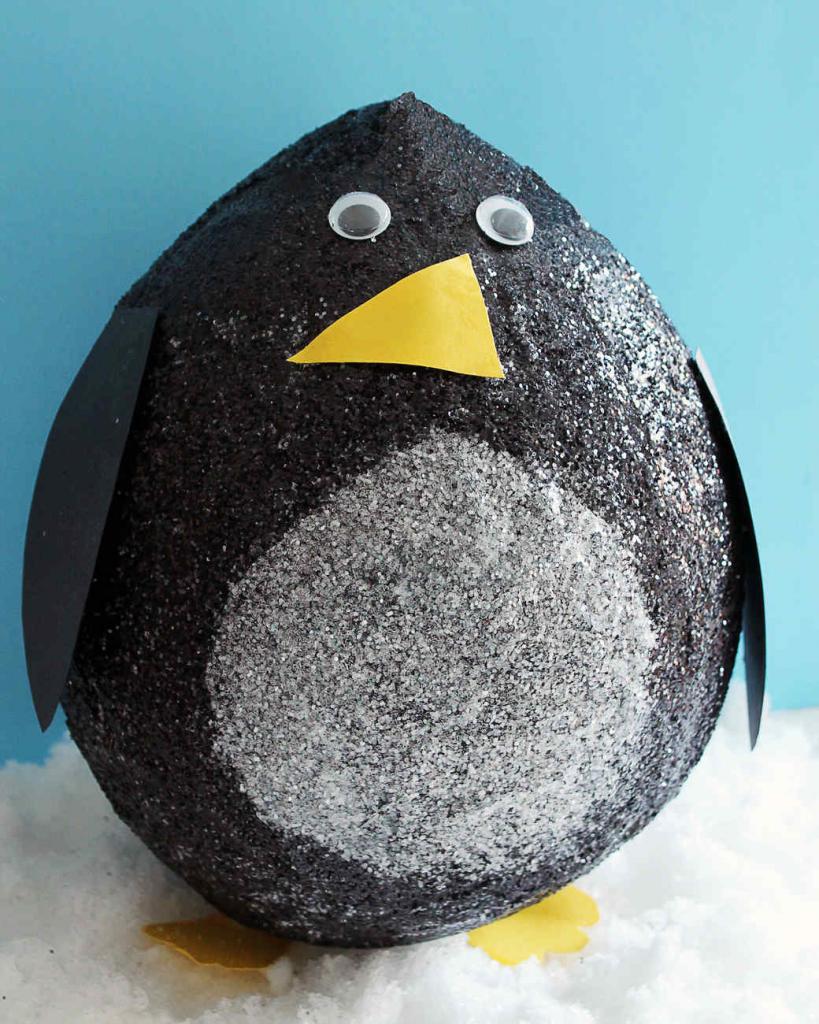 Пингвин из папье-маше