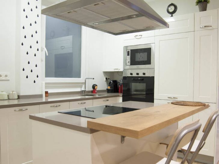 Modern Kitchen Hi-Tech Style Design - Kitchen island combined with a countertop is a practical solution