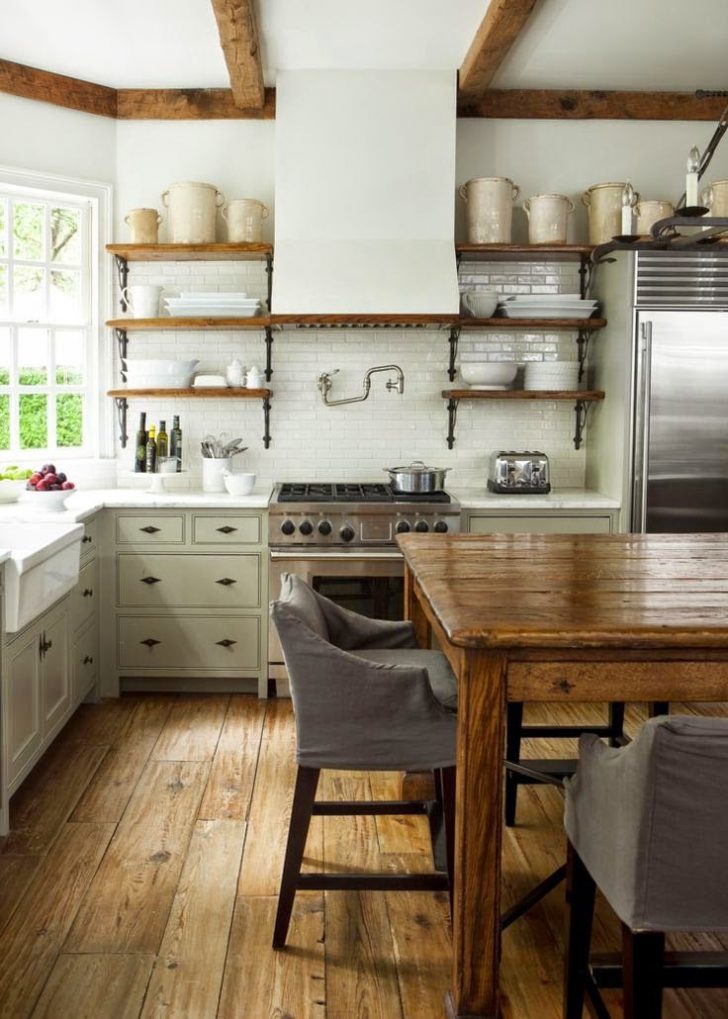 Wooden chairs – Provence Kitchen