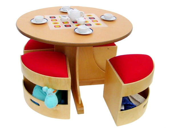 A Child Supply Circular Table with 4 Stools Set