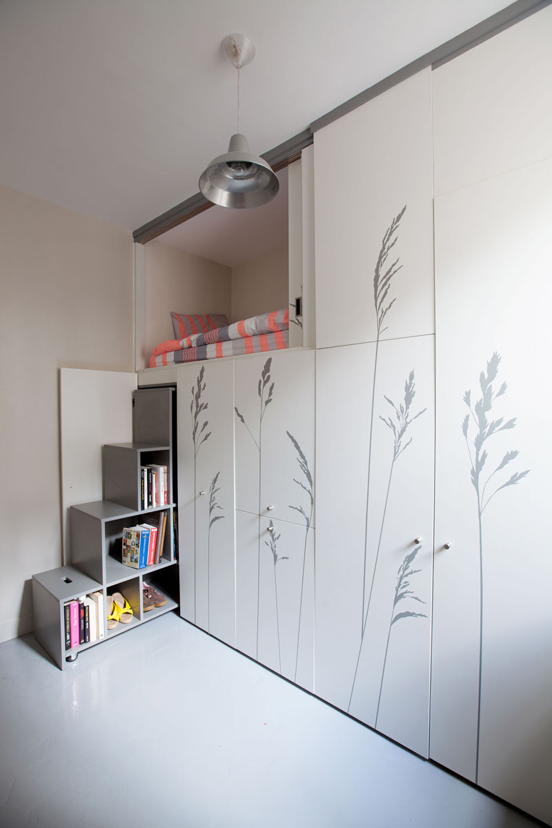 KITOKO Studio Apartment shelves