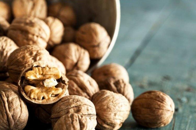Ореховая доска - Кормушки для птиц своими руками