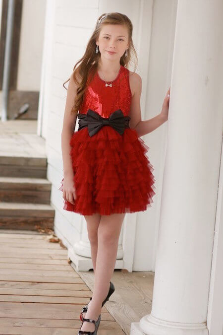 Красное модное платье