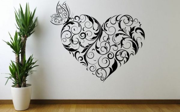 Сердце на стене
