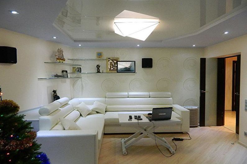 Дизайн малогабаритной квартиры - Отделка потолка
