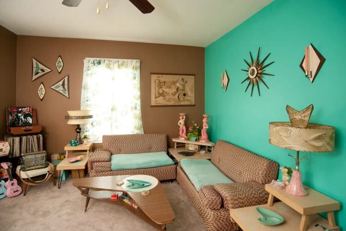 Дизайн детской комнаты с мятным и коричневым цветами